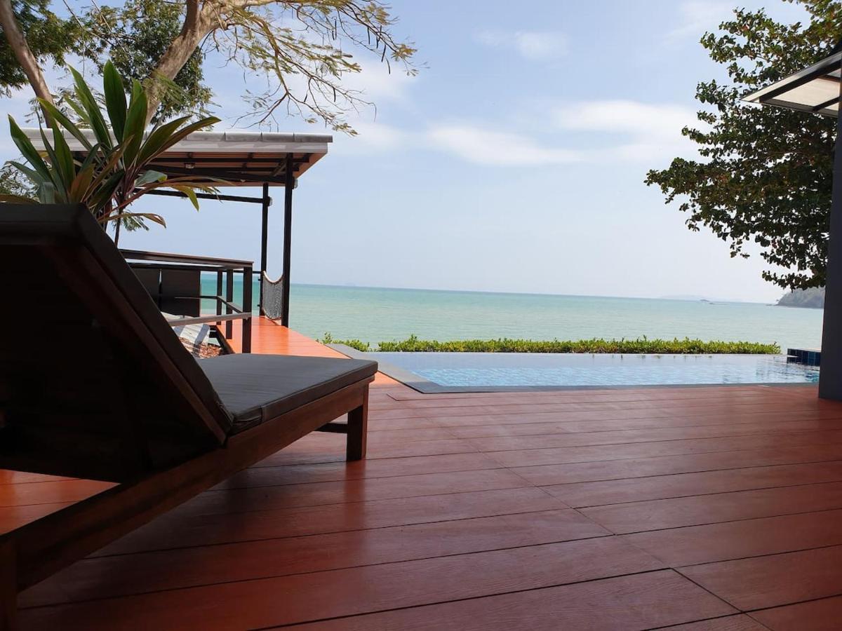 Koh Sirey Beachfront Pool Villa Phuket Εξωτερικό φωτογραφία