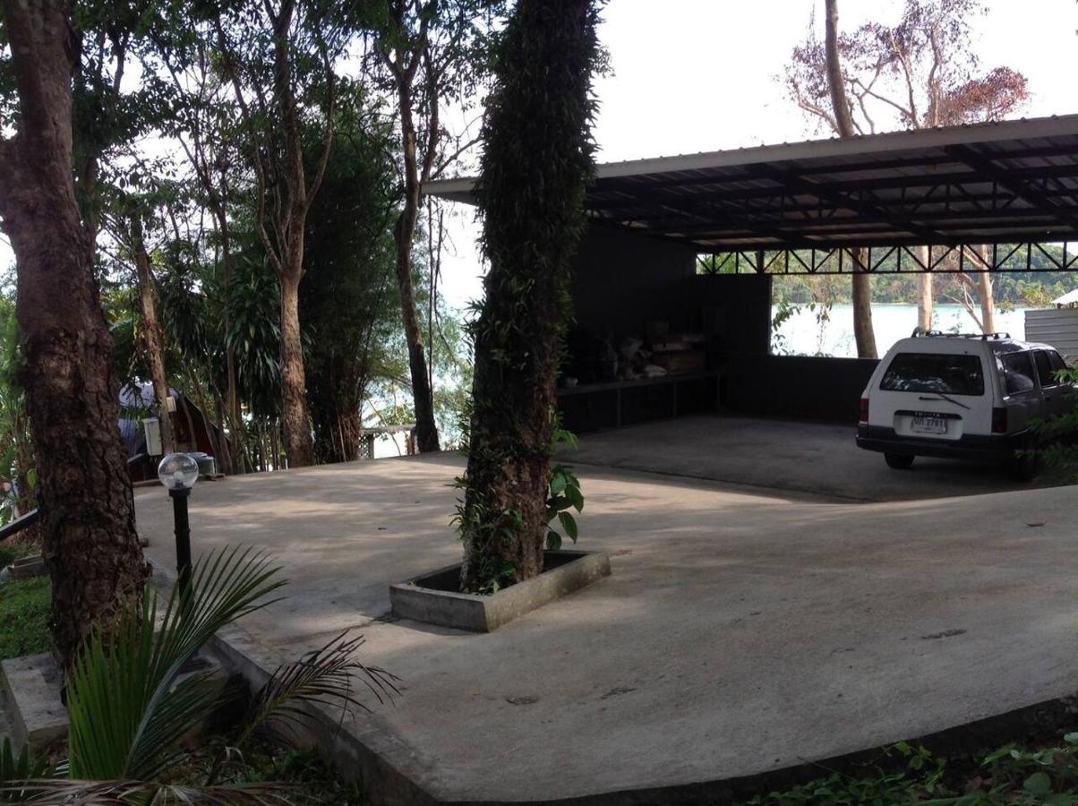 Koh Sirey Beachfront Pool Villa Phuket Εξωτερικό φωτογραφία